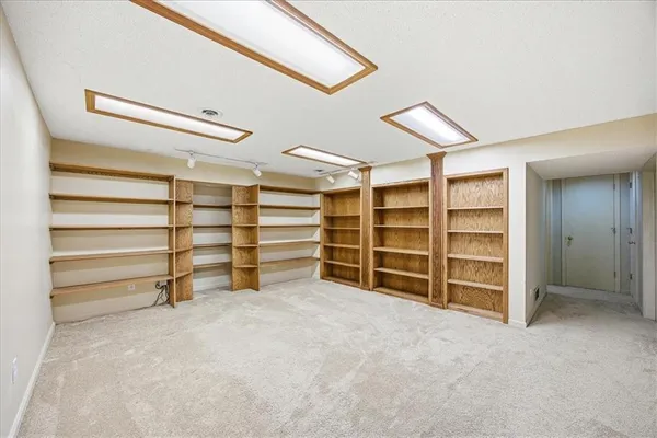 $365,000 | 1104 Southeast 7th Street, Lee's Summit, MO 64063