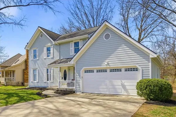 $365,000 | 1104 Southeast 7th Street, Lee's Summit, MO 64063