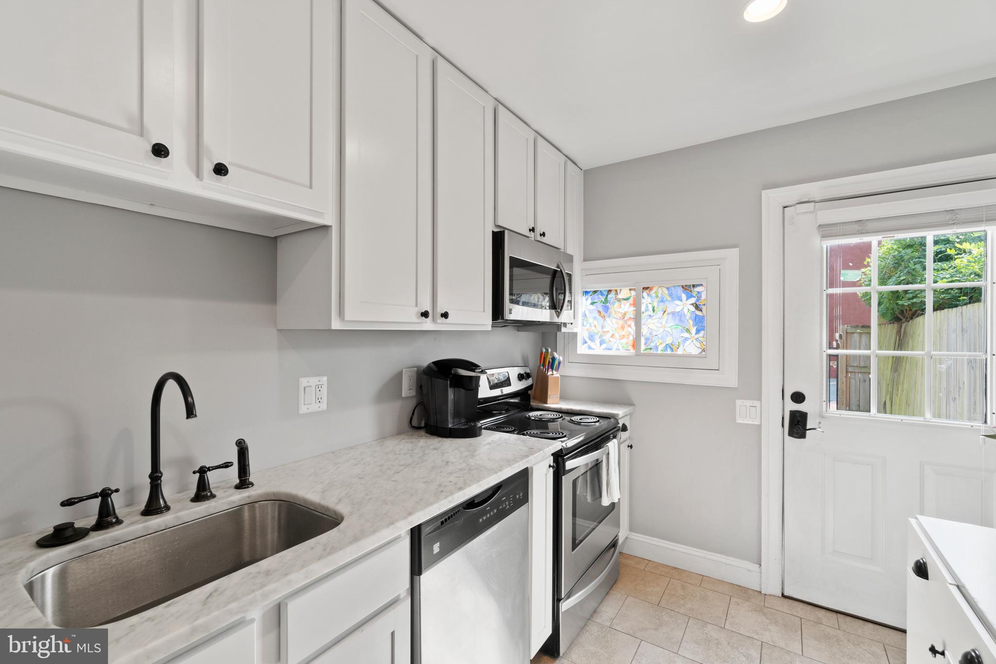 933 8th Street Northeast Washington, DC 20002 - Photo 10 of 21 Gallery Image 10