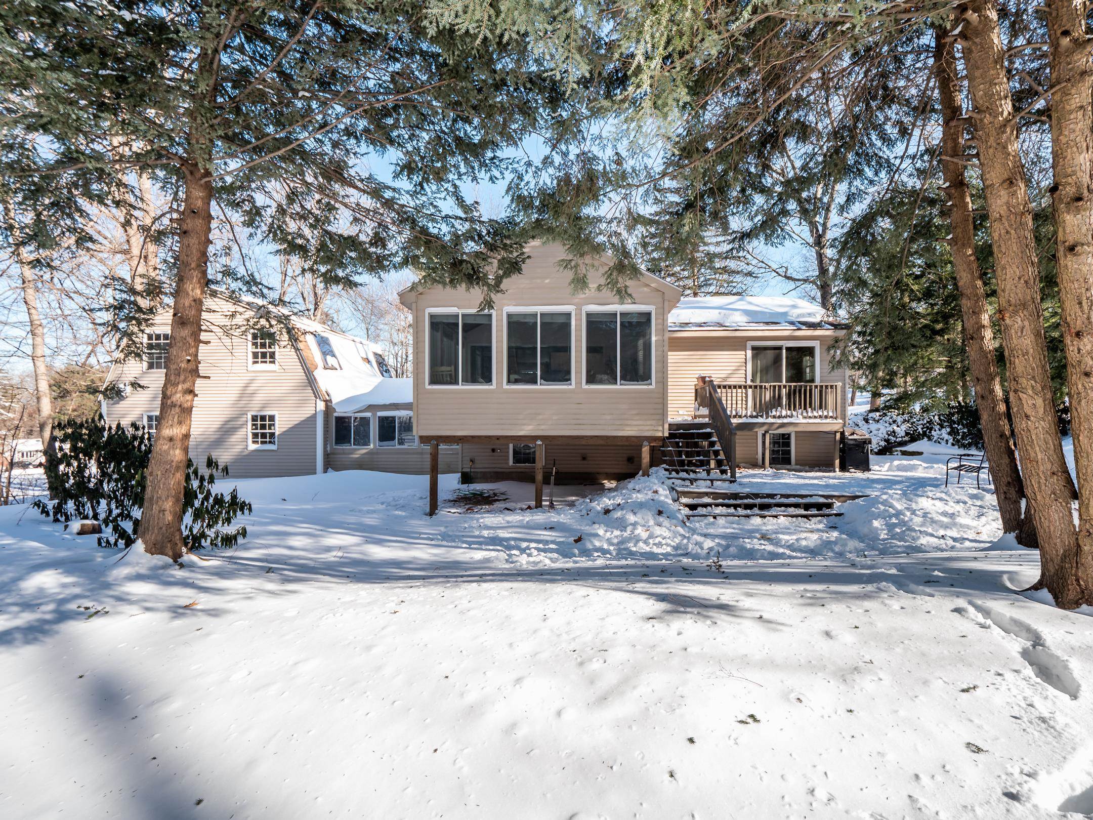 13 Robin Road Derry, NH 03038 - Photo 32 of 35