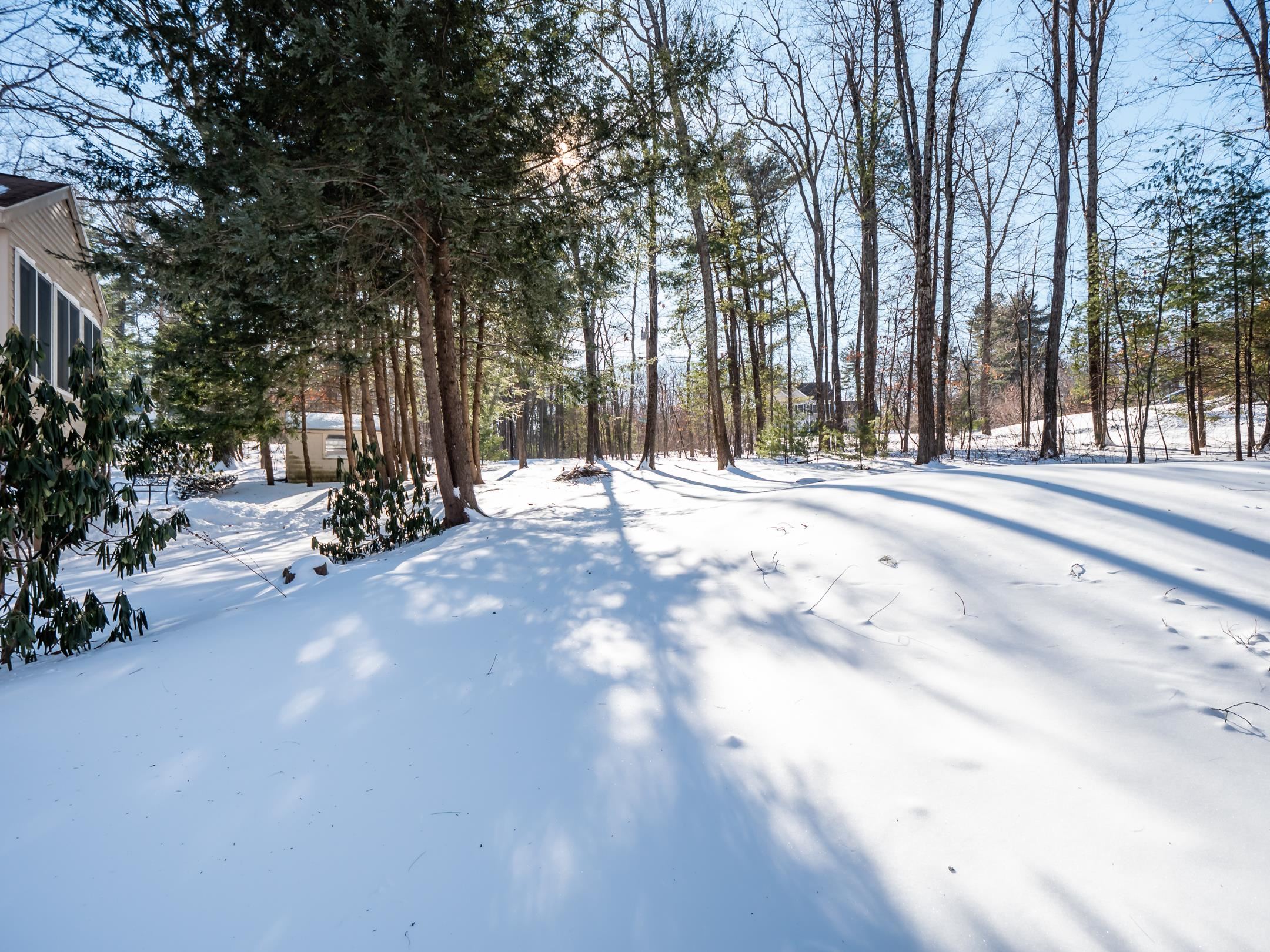 13 Robin Road Derry, NH 03038 - Photo 34 of 35