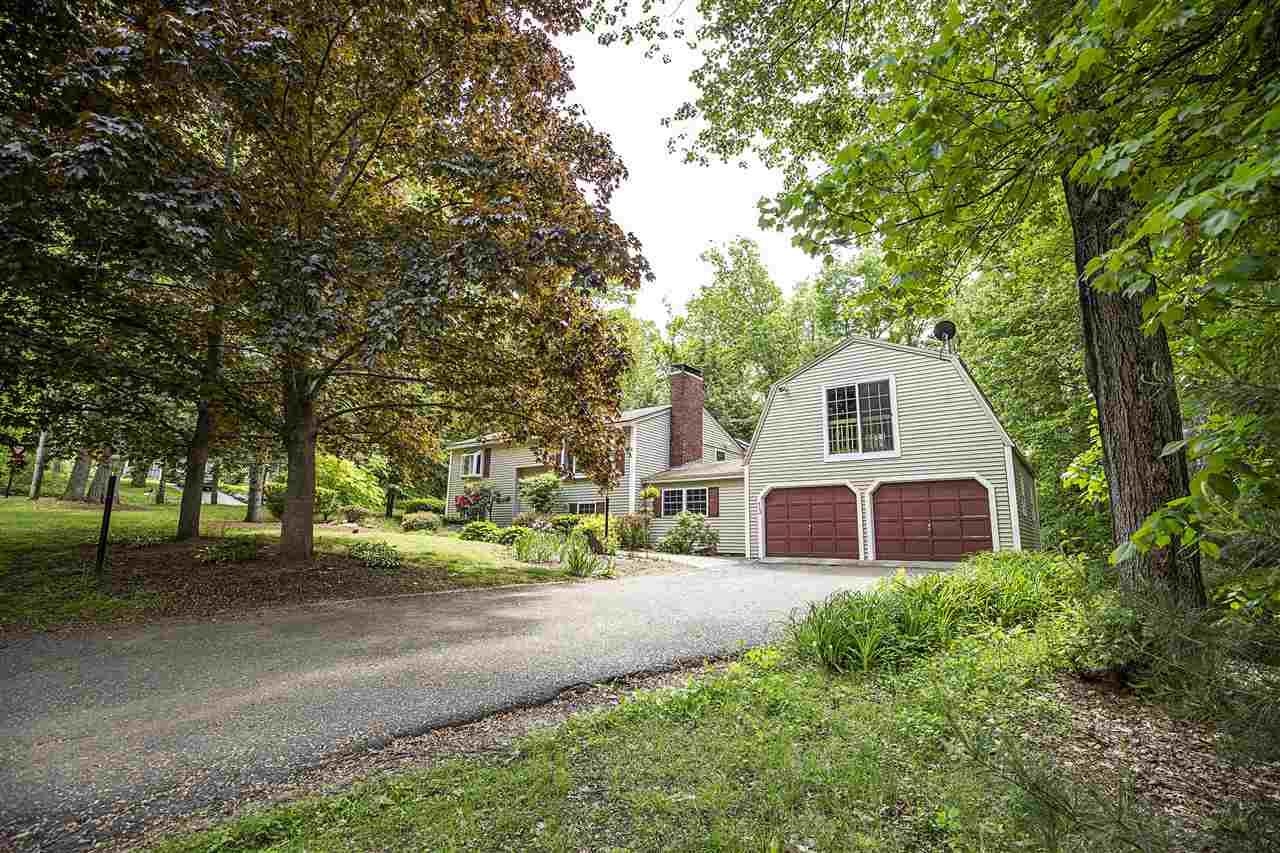 13 Robin Road Derry, NH 03038 - Photo 4 of 35