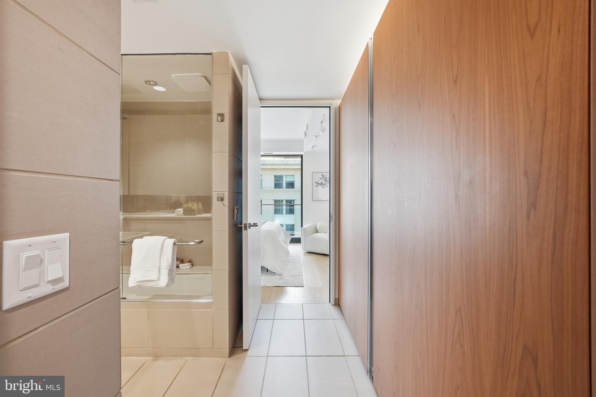 925 H Street Northwest, Unit 904 Washington, DC 20001 - Photo 28 of 50