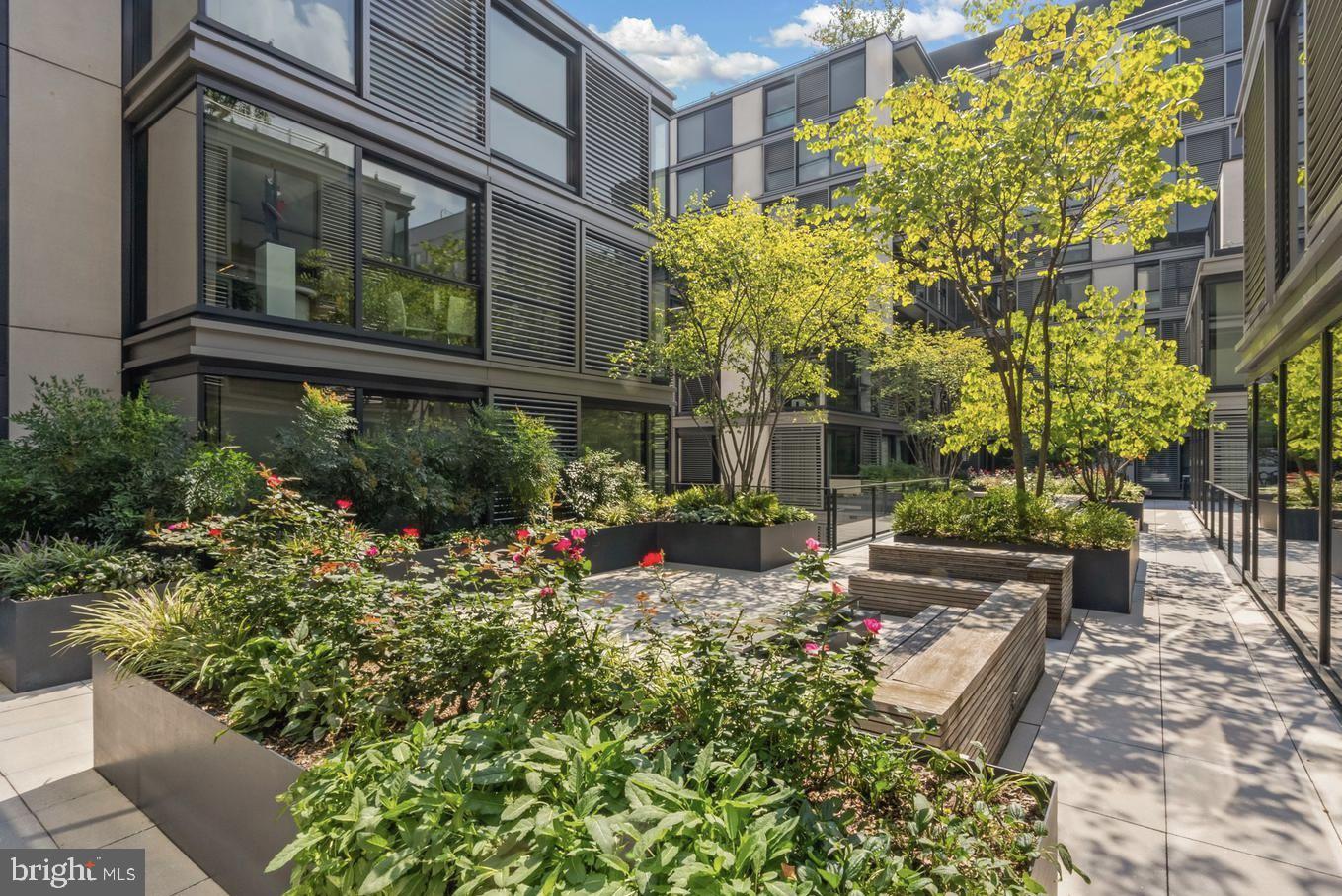 925 H Street Northwest, Unit 904 Washington, DC 20001 - Photo 36 of 50