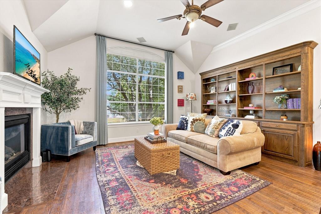 4131 Eastman Way Addison, TX 75001 - Photo 5 of 37 Gallery Image 5