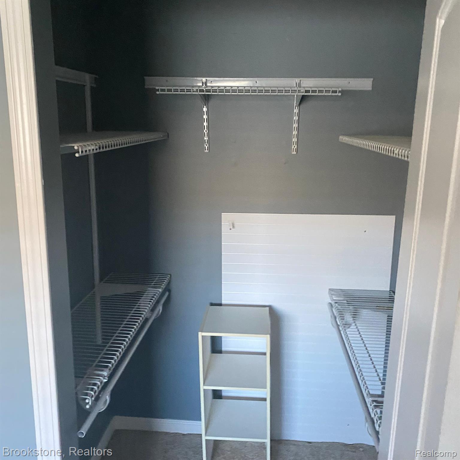 2859 East Maple Road, Unit 19 Birmingham, MI 48009 - Photo 11 of 14 Gallery Image 11