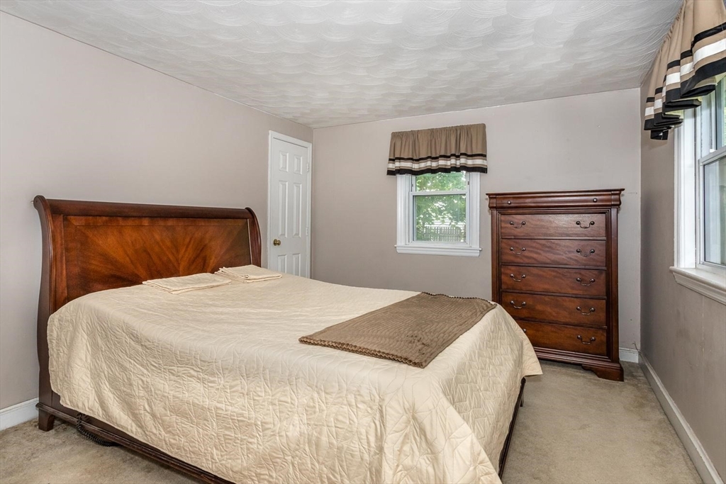 22 Middlesex Road Sharon, MA 02067 - Photo 13 of 21