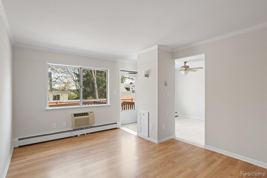 156 Ladd Road Walled Lake, MI 48390 - Photo 5 of 16 Gallery Image 5