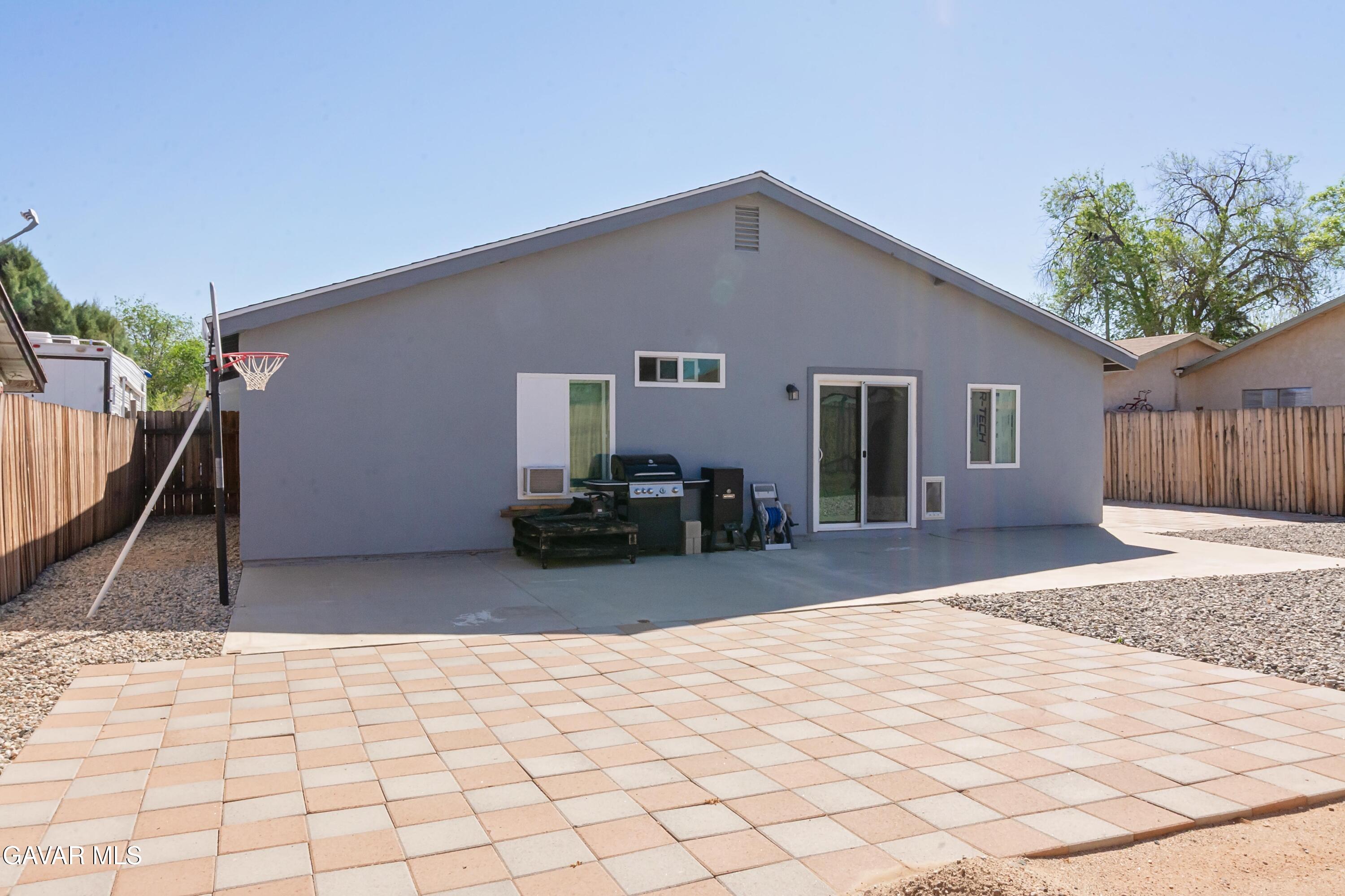 42933 Alexo Drive Lancaster, CA 93536 - Photo 28 of 32 a house view with a outdoor space