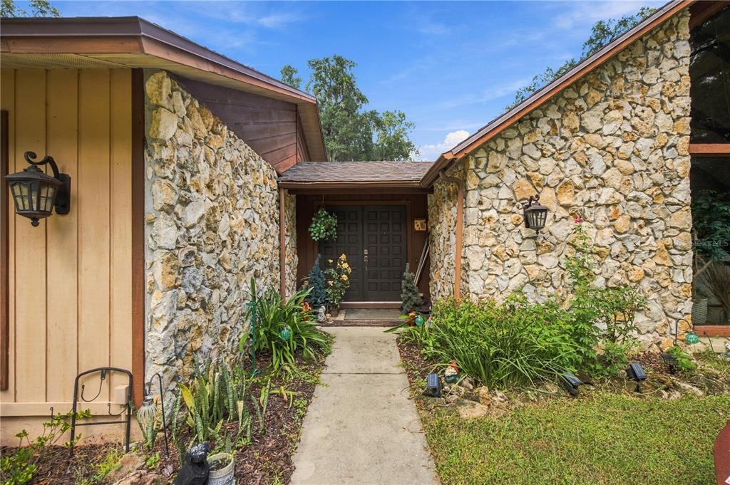 701 Southeast 123rd Street Road Ocala, FL 34480 - Photo 2 of 43 Gallery Image 2