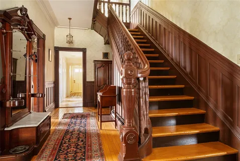 $875,000 | 178 Eaton Street, Providence, RI 02908