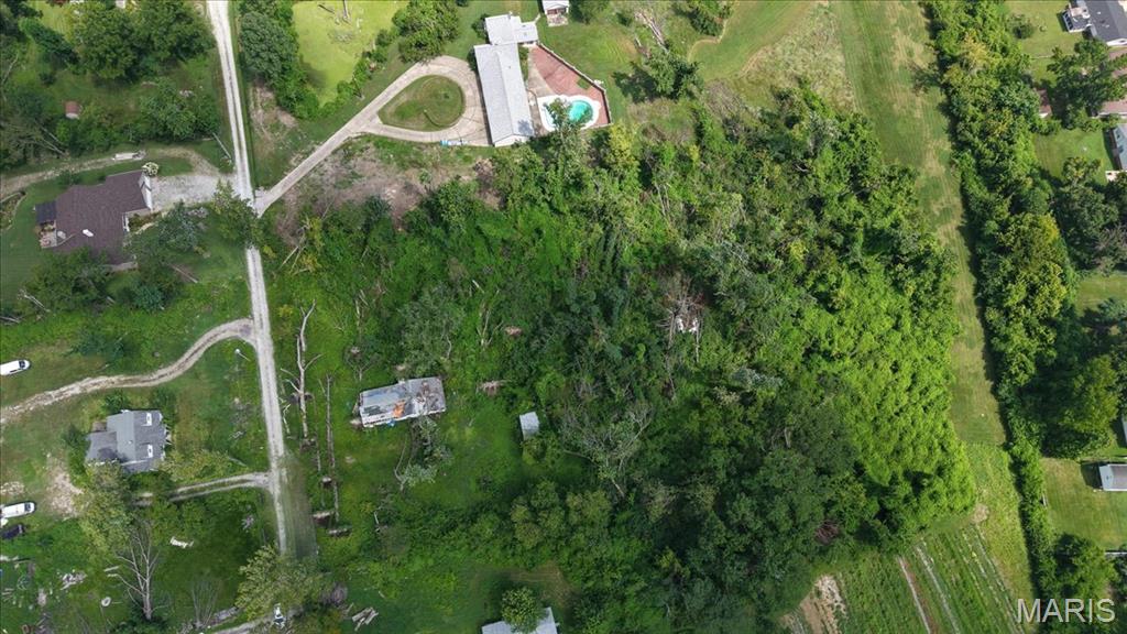 3370 Suncrest Drive Florissant, MO 63033 - Photo 2 of 21