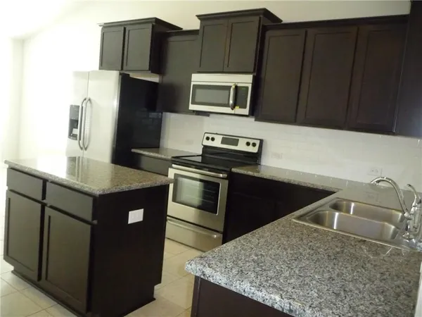 $2,100 | 1118 Walnut Canyon Boulevard, Pflugerville, TX 78660