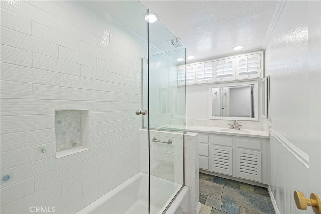 625 Beachcomber Drive Seal Beach, CA 90740 - Photo 21 of 39