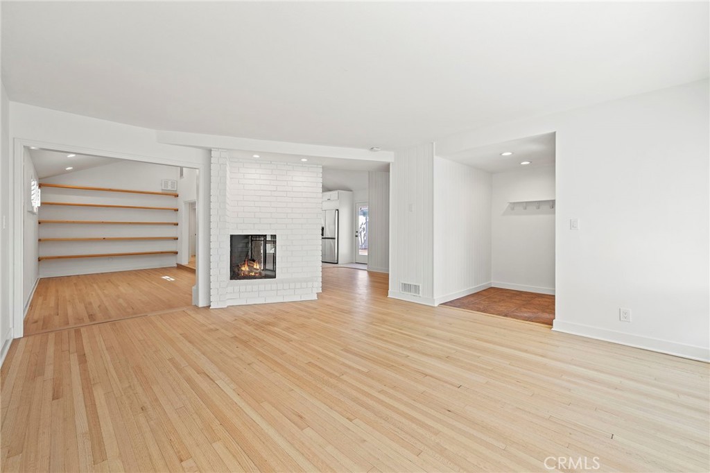 625 Beachcomber Drive Seal Beach, CA 90740 - Photo 5 of 39