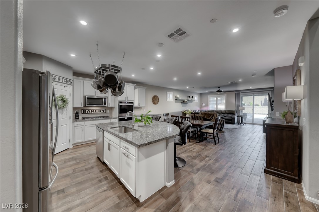 633 Timberfalls Lane Henderson, NV 89015 - Photo 13 of 42