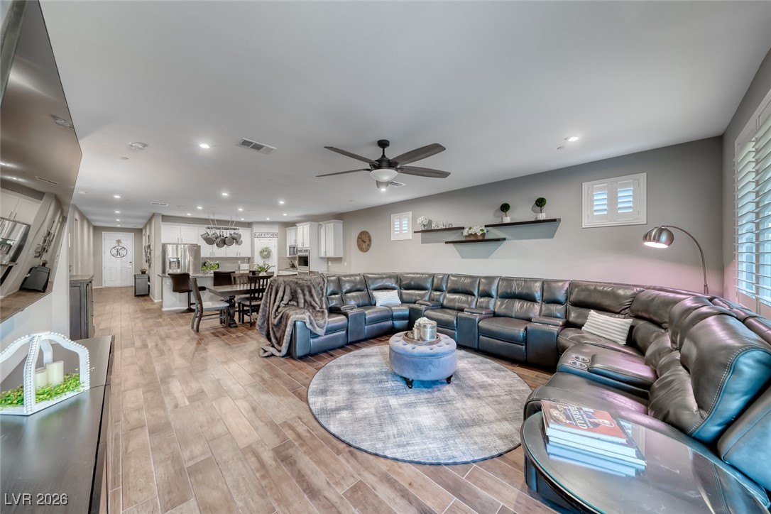 633 Timberfalls Lane Henderson, NV 89015 - Photo 7 of 42