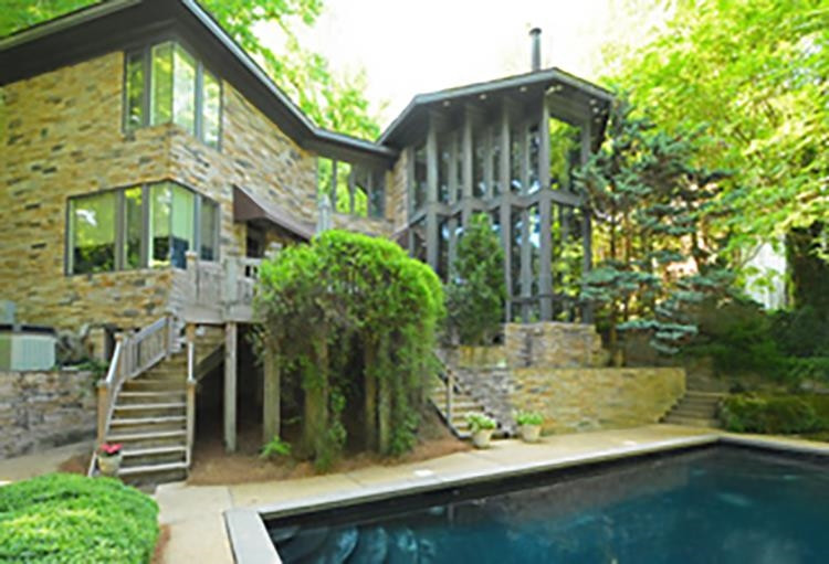 2828 Exeter Circle Raleigh, NC 27608 - Photo 5 of 7 Photo 5