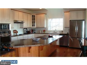 428 Hilltop Road Riegelsville, PA 18077 - Photo 3 of 10