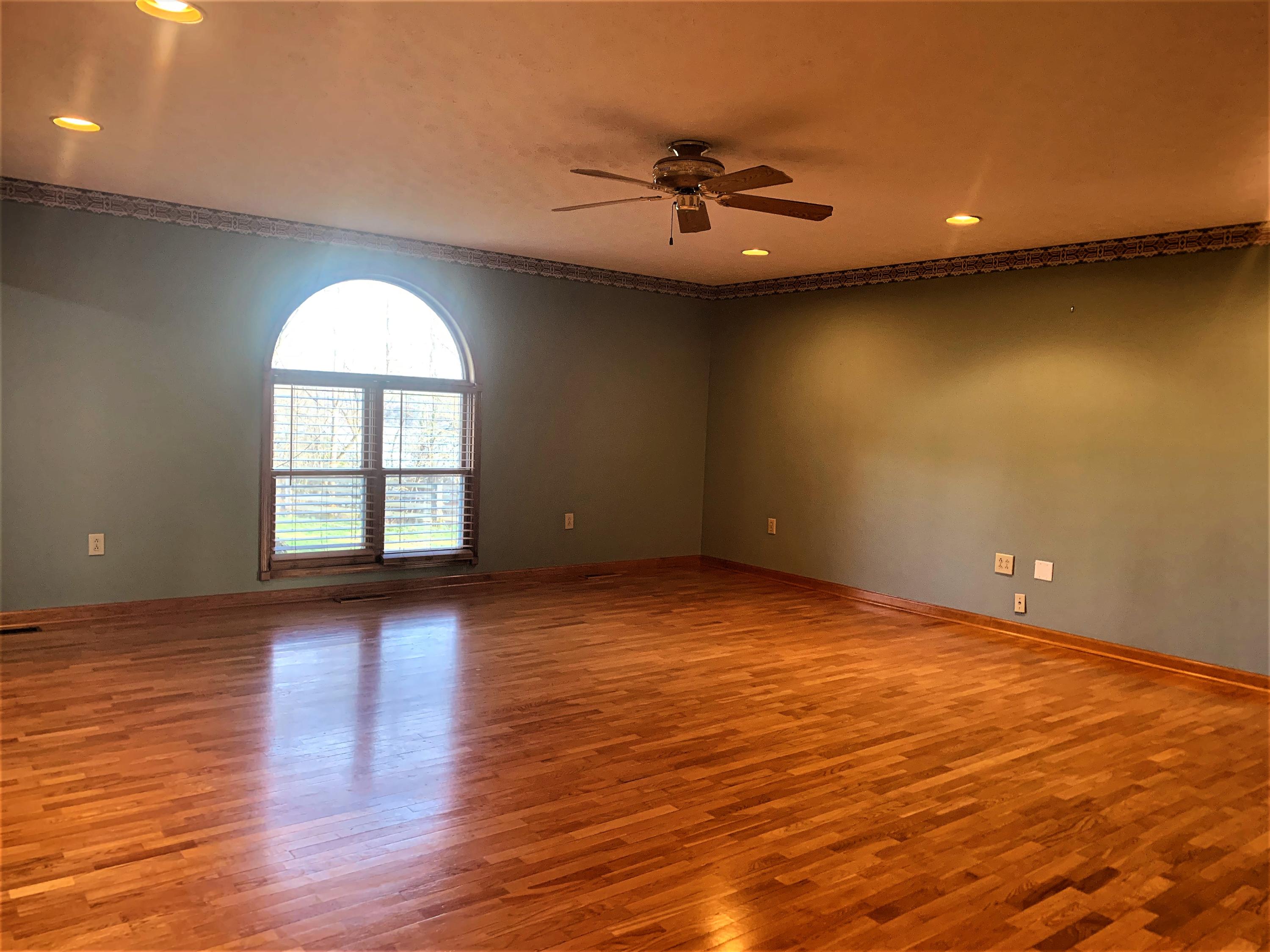 15005 Lakeshore Drive Rutledge, TN 37861 - Photo 10 of 36 Living Room