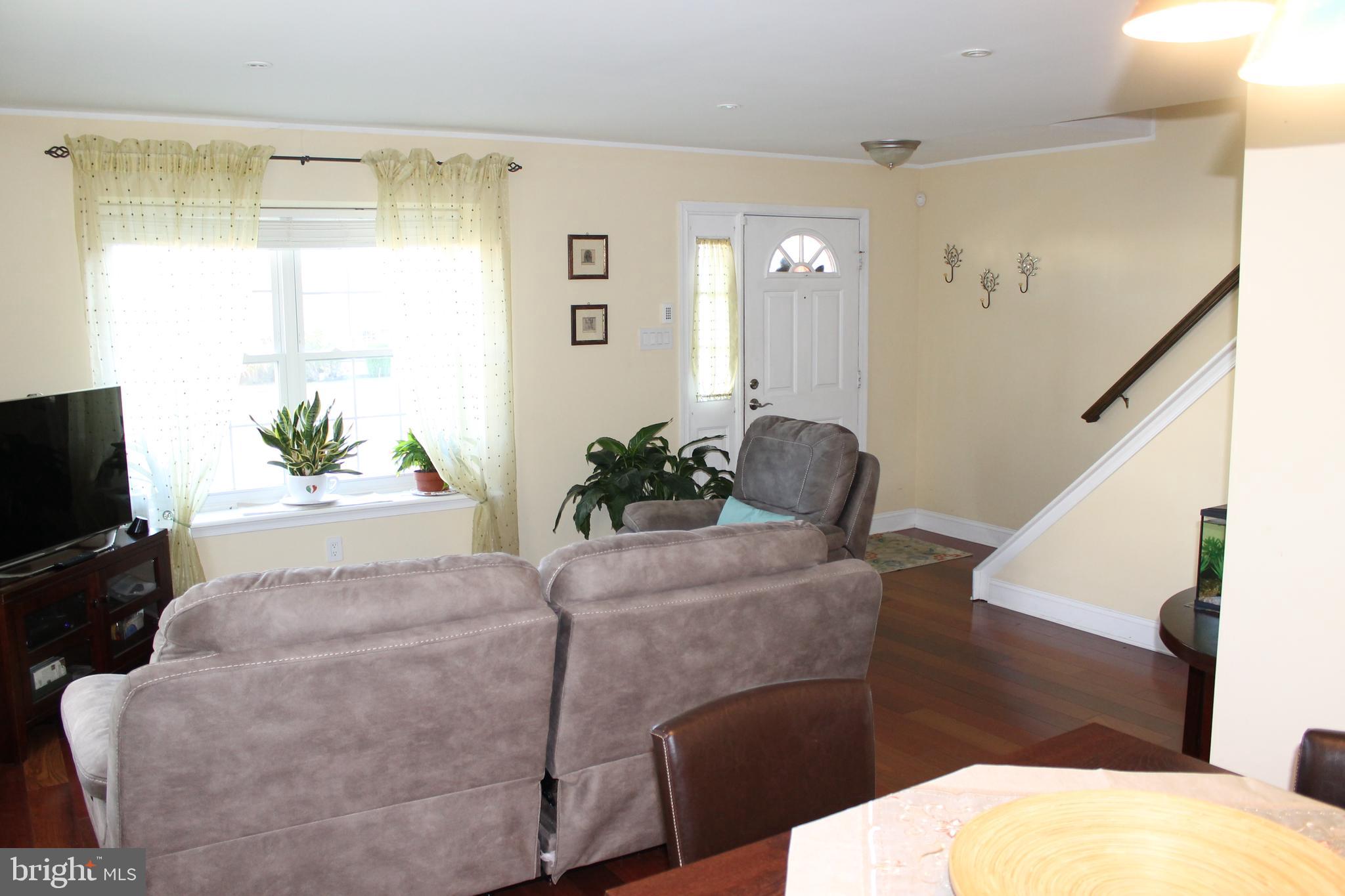 720 Ricks Circle Brookhaven, PA 19015 - Photo 4 of 21 Gallery Image 4