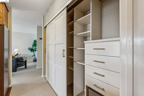 $399,000 | 3 Captain Drive, Unit D406, Emeryville, CA 94608