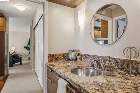 $399,000 | 3 Captain Drive, Unit D406, Emeryville, CA 94608