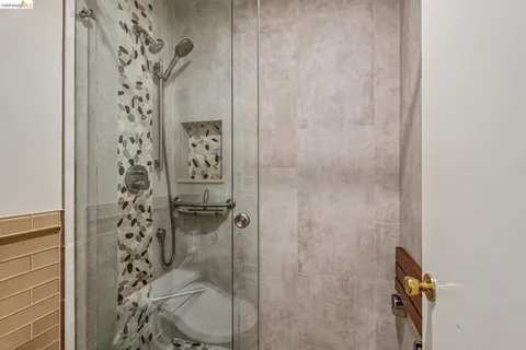 $399,000 | 3 Captain Drive, Unit D406, Emeryville, CA 94608