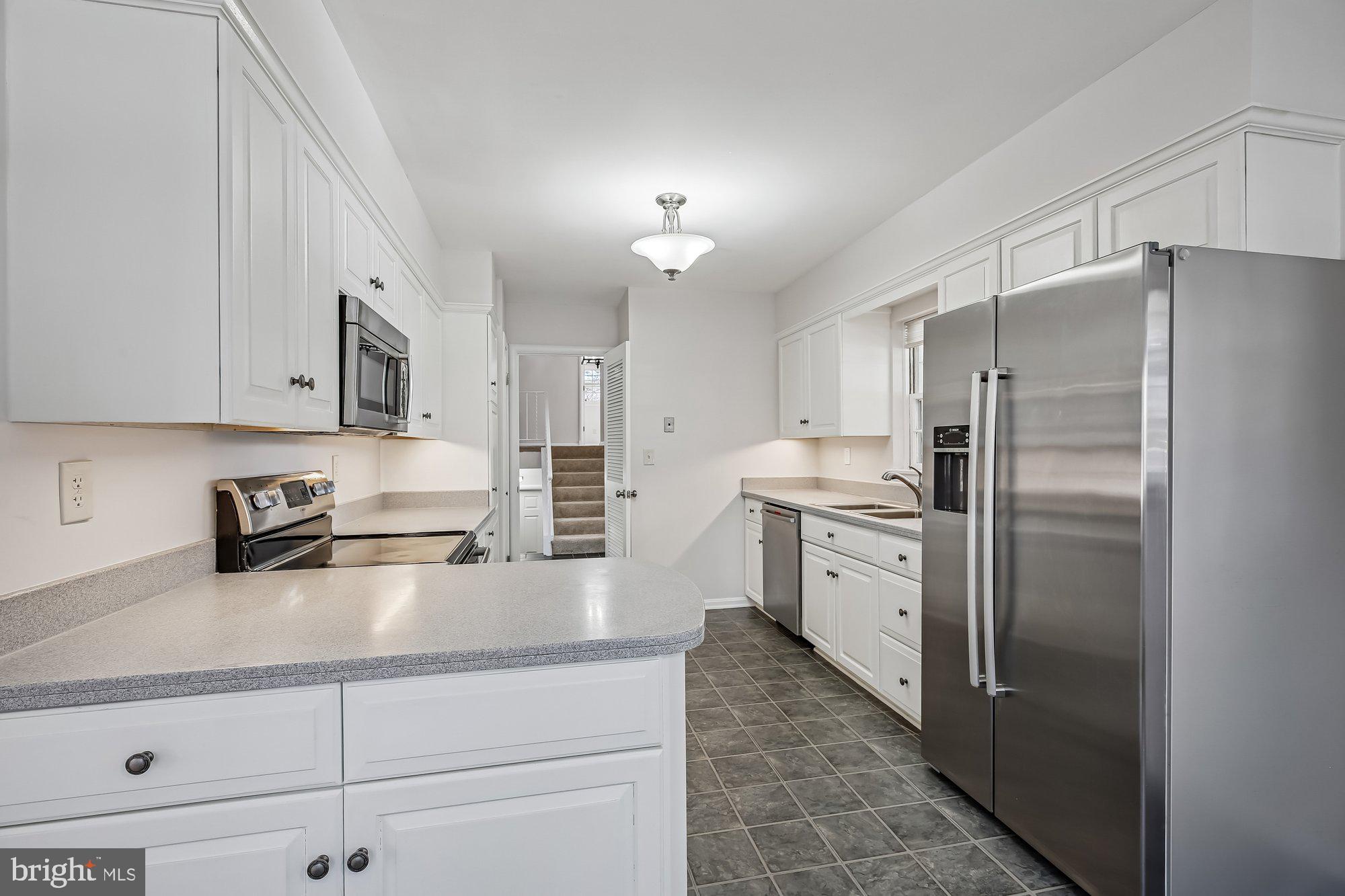 606 Winhall Way Silver Spring, MD 20904 - Photo 14 of 77 Kitchen