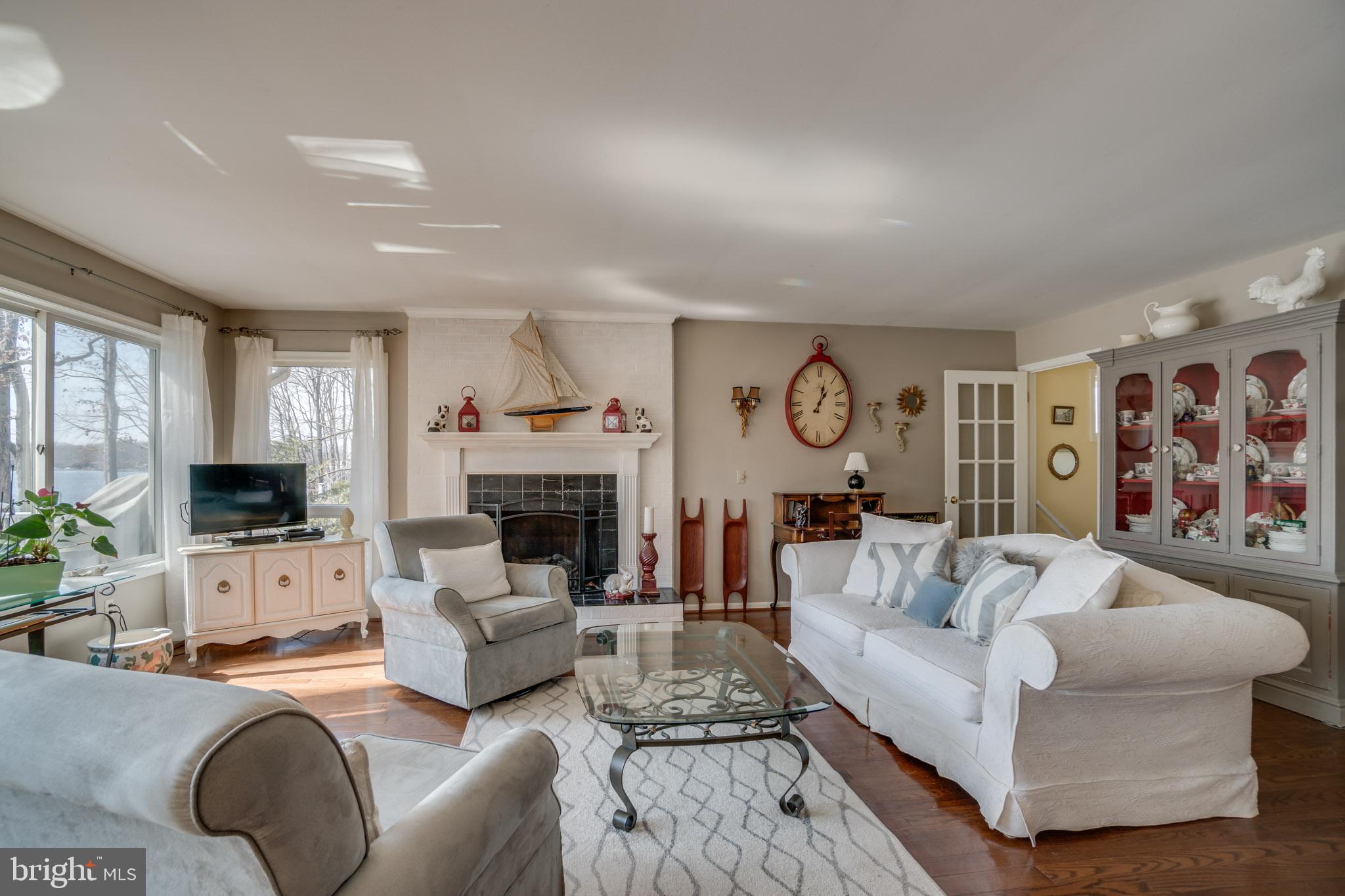 119 Greenspring Road Locust Grove, VA 22508 - Photo 14 of 57 Living Room