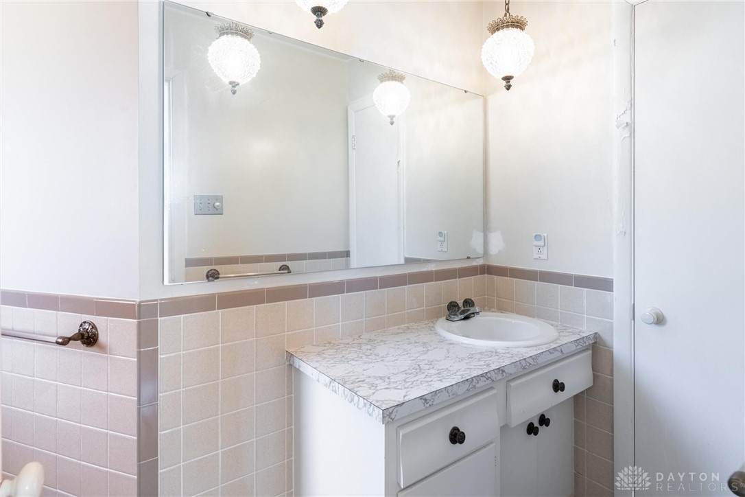 4080 Lotz Road Dayton, OH 45429 - Photo 17 of 25 Gallery Image 17