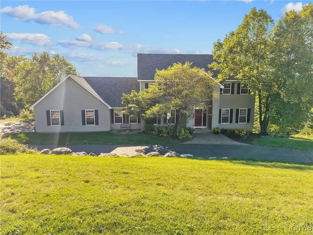 $700,000 | 6915 Kassonta Drive, De Witt, NY 13078