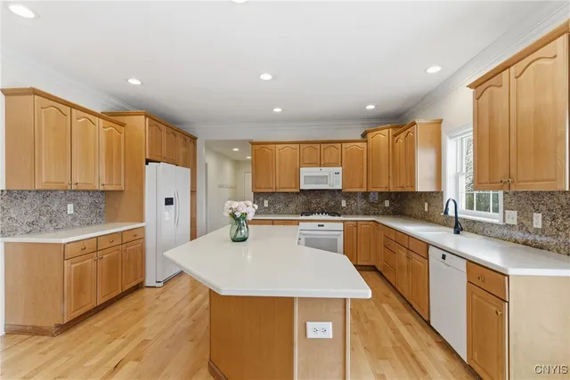 $700,000 | 6915 Kassonta Drive, De Witt, NY 13078