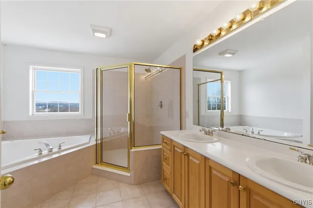 $700,000 | 6915 Kassonta Drive, De Witt, NY 13078