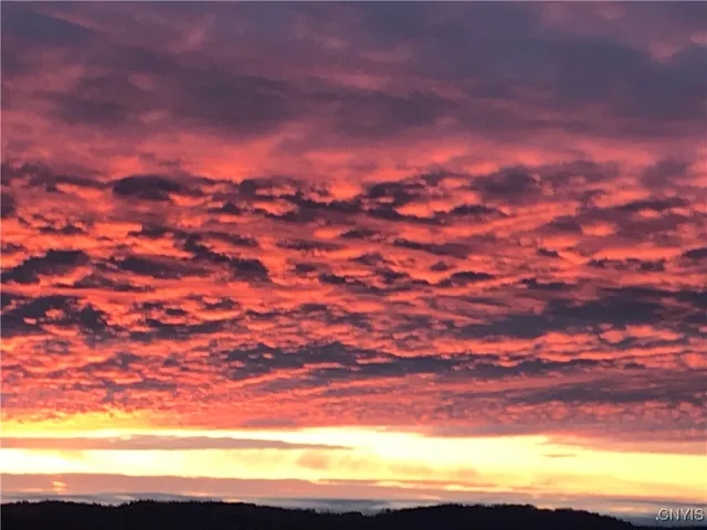 $700,000 | 6915 Kassonta Drive, De Witt, NY 13078