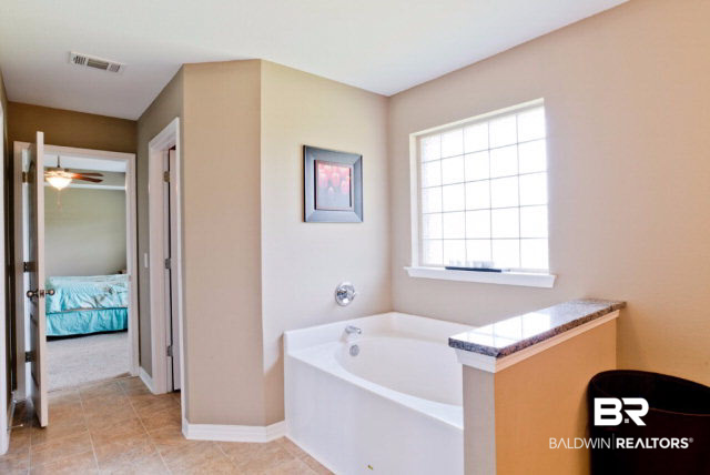 15541 Paddington Drive Foley, AL 36535 - Photo 21 of 28 15541 Paddington Dr.