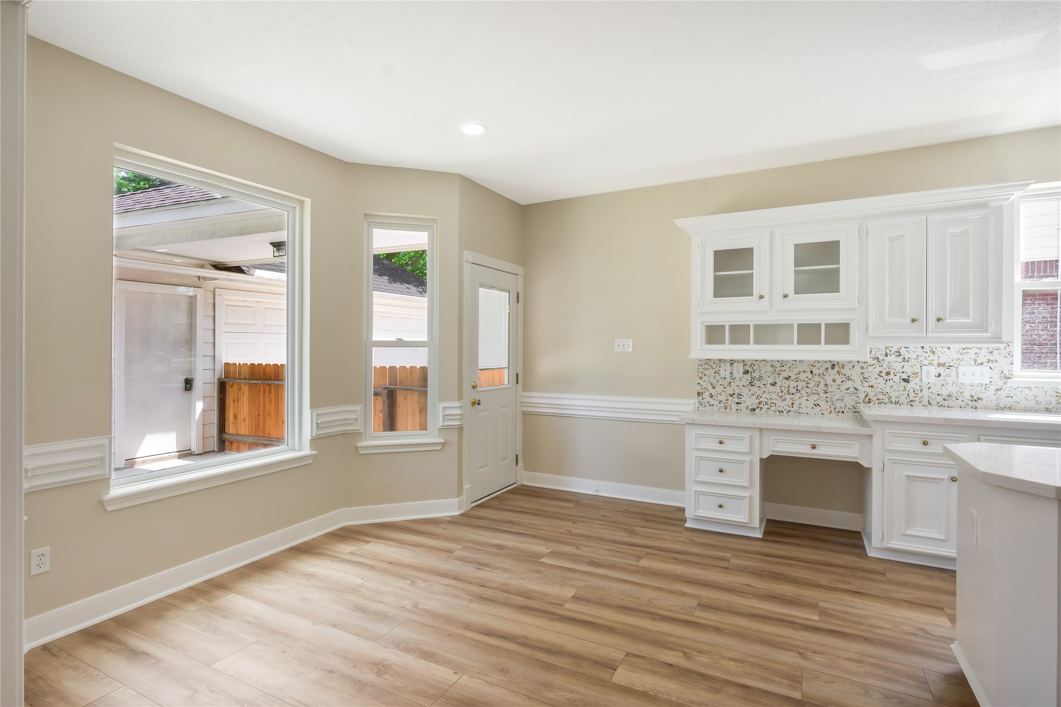 8011 Null Court Spring, TX 77379 - Photo 19 of 41 Breakfast room is large enough for a full size table.