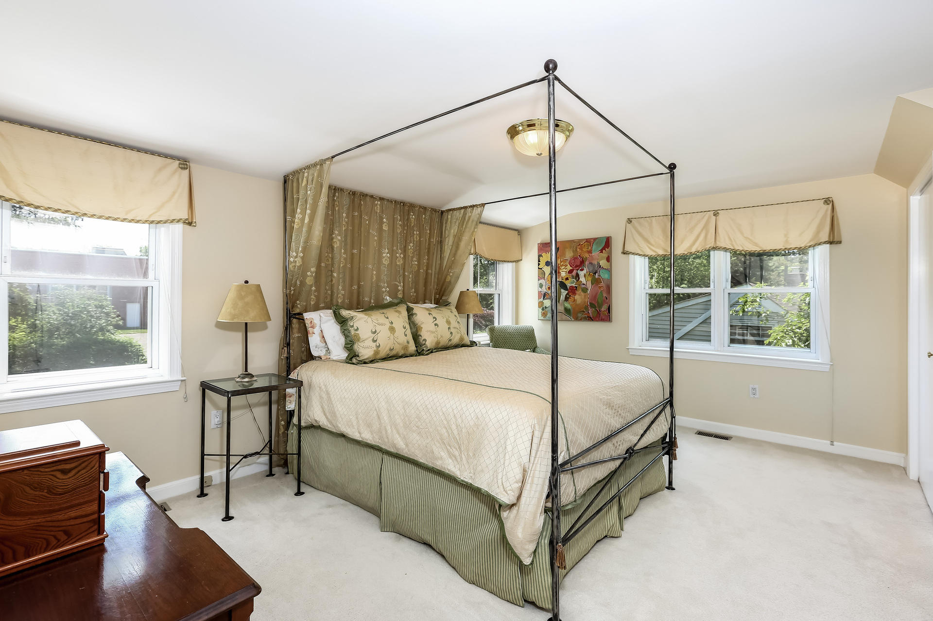 1 Old Stone Road Darien, CT 06820 - Photo 13 of 28 014-Master_Bedroom-5814190-medium