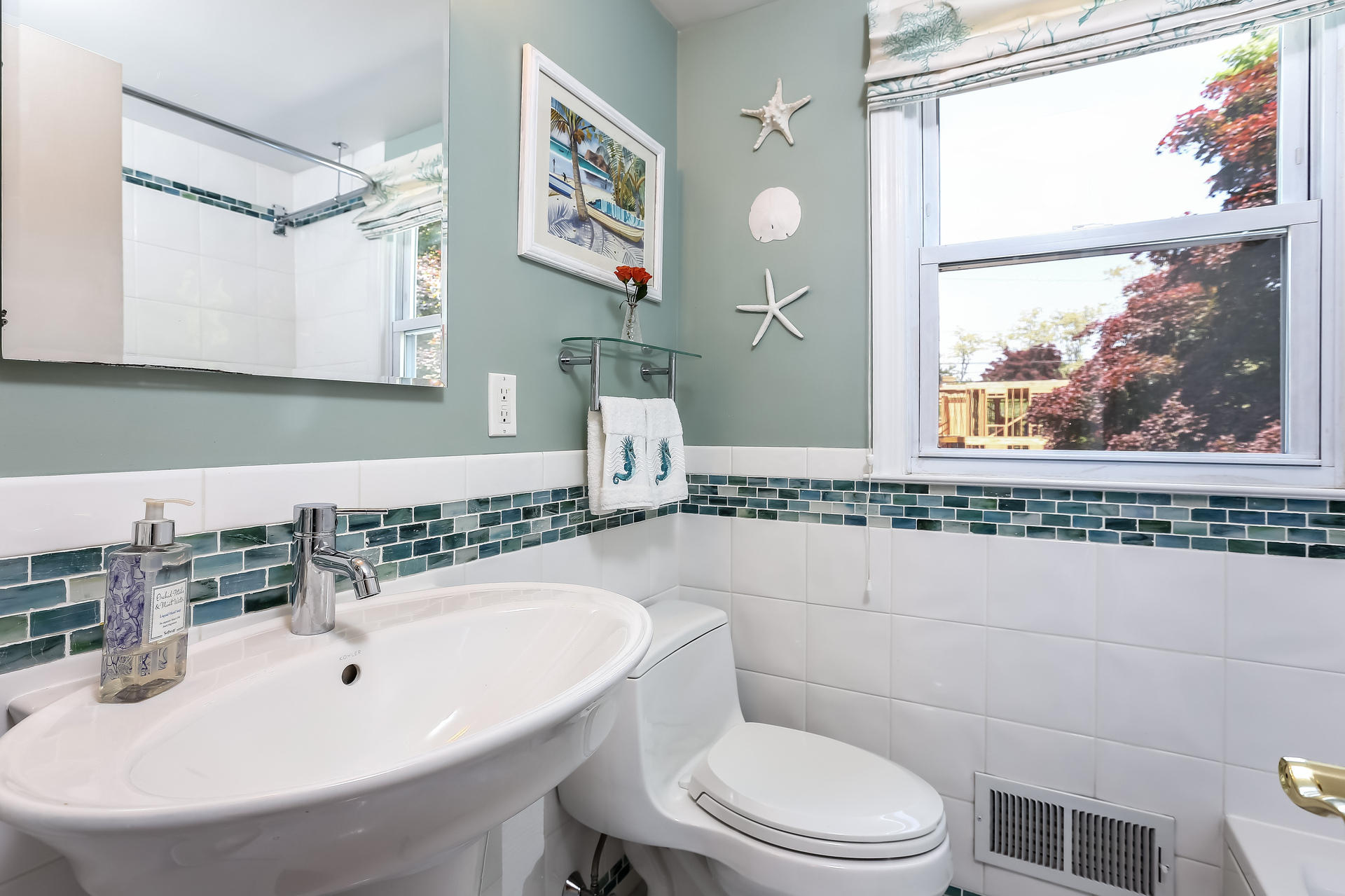 1 Old Stone Road Darien, CT 06820 - Photo 18 of 28 019-Bathroom-5814192-medium