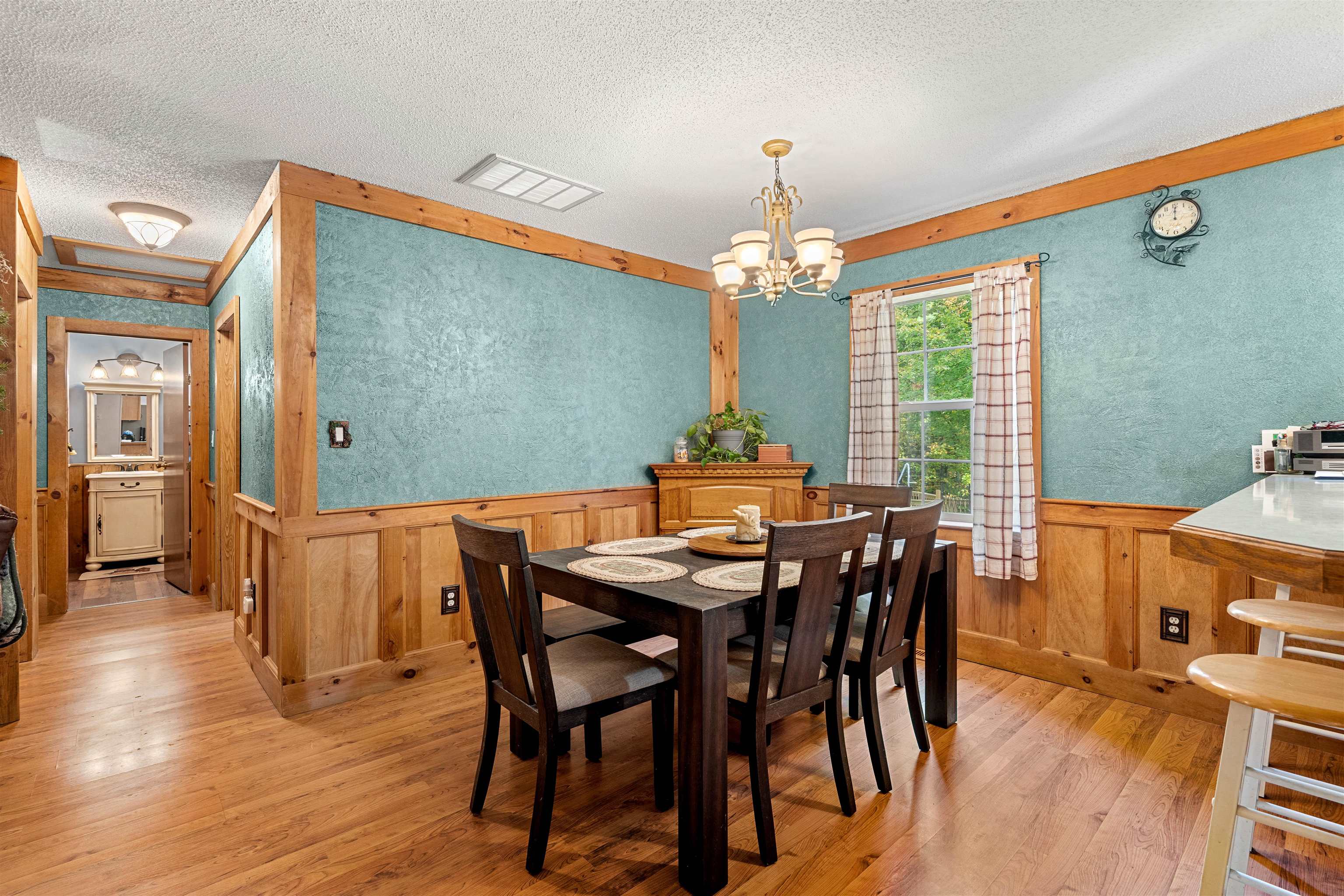 23 Bog Road Hillsborough, NH 03244 - Photo 3 of 40 Gallery Image 3