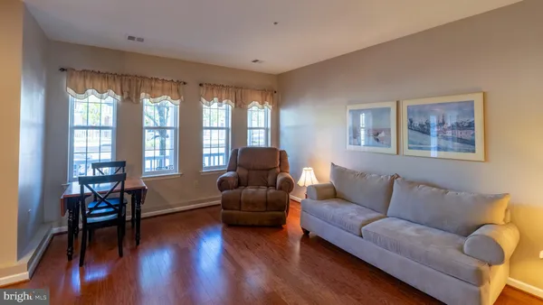 $305,000 | 3888 Ashland Drive, Unit B, Harleysville, PA 19438