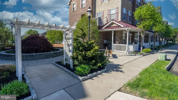 $305,000 | 3888 Ashland Drive, Unit B, Harleysville, PA 19438