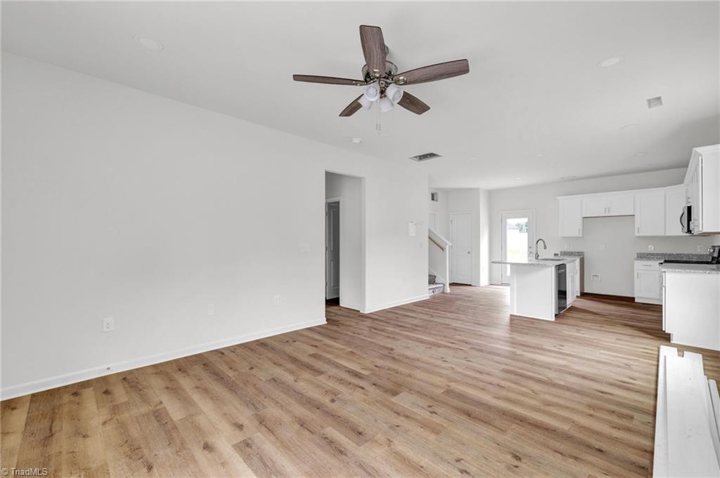 4811 Troxler Road Greensboro, NC 27405 - Photo 4 of 20 Gallery Image 4