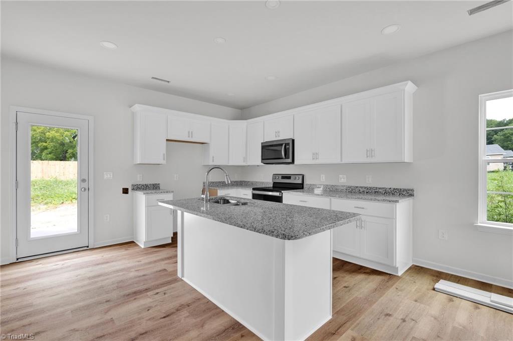4811 Troxler Road Greensboro, NC 27405 - Photo 5 of 20 Gallery Image 5