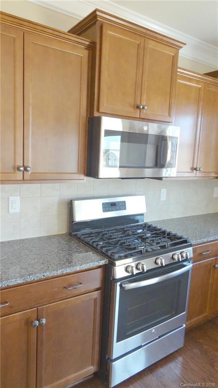 8927 Inverness Bay Road, Unit 188 Charlotte, NC 28278 - Photo 8 of 21 Gallery Image 8
