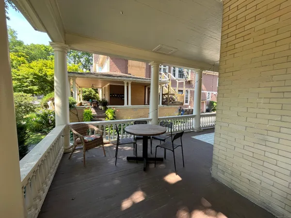 $1,850 | 738 Whitney Avenue, Unit 3, New Haven, CT 06511