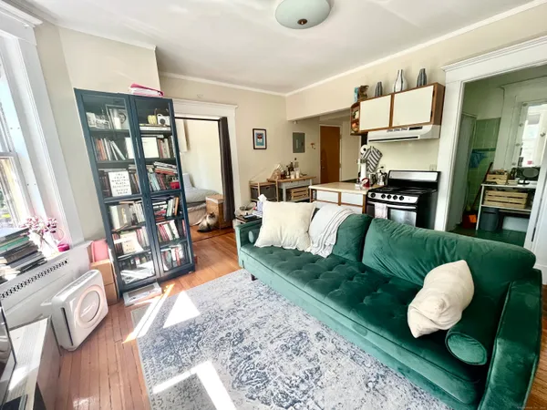 $1,850 | 738 Whitney Avenue, Unit 3, New Haven, CT 06511