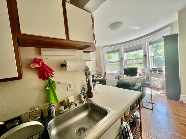 $1,850 | 738 Whitney Avenue, Unit 3, New Haven, CT 06511