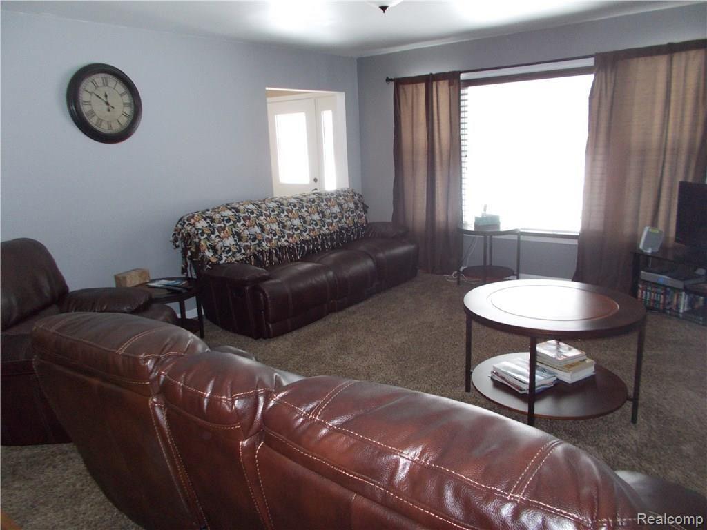 6305 McGuire Road Fenton, MI 48430 - Photo 4 of 15