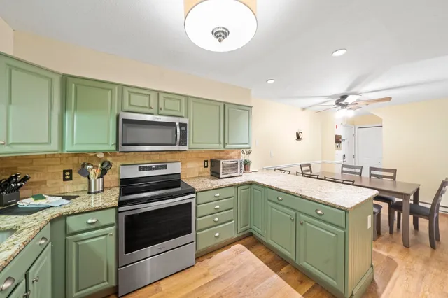 $499,999 | 227 Main Street, Unit 305, Lincoln, NH 03251